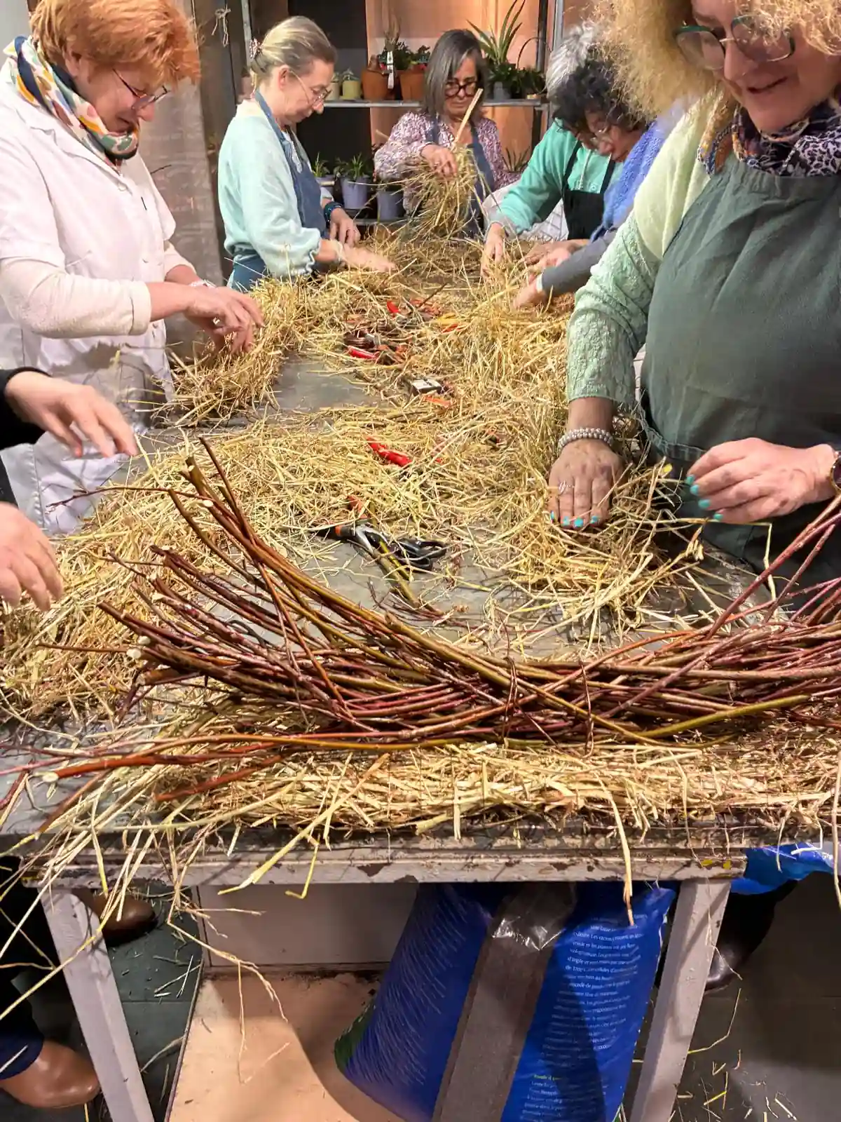 Atelier couronne de paille printanière (2)
