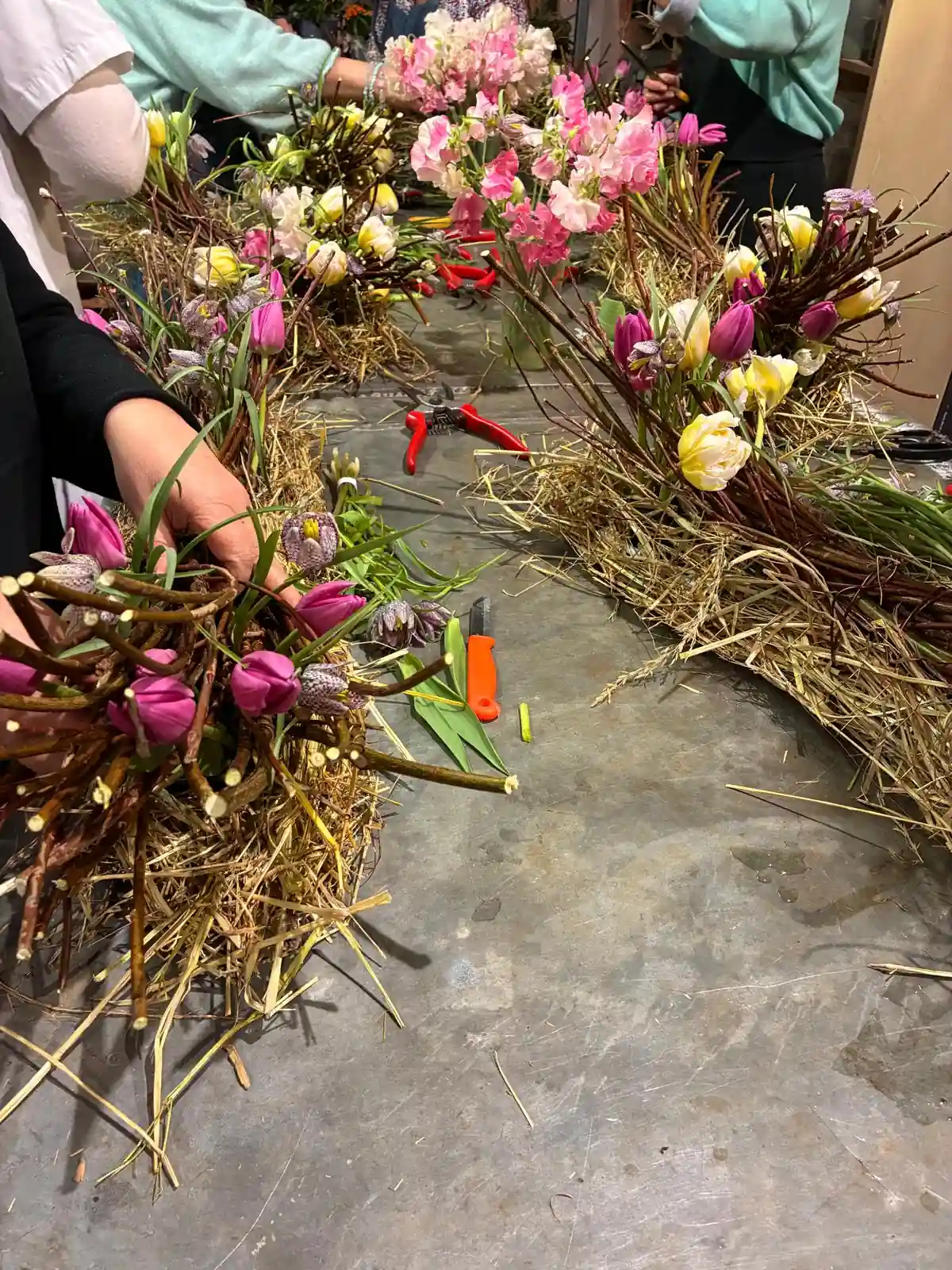 Atelier couronne de paille printanière (3)